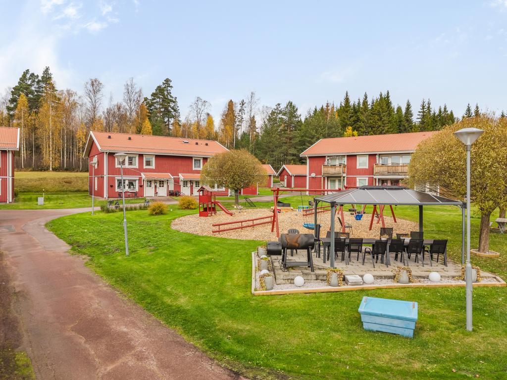 Föreningens innergård och fina lekpark