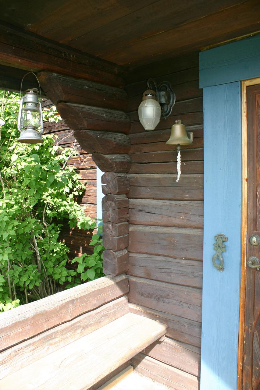 Sätt Dig ner och vila en stund!