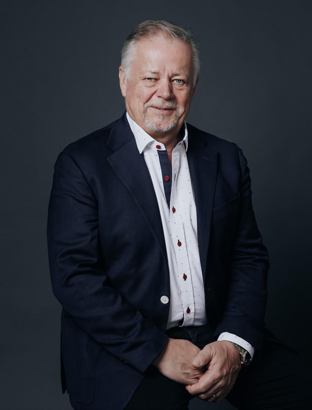 Lars-Erik Eriksson, Mäklare Svensk Fastighetsförmedling