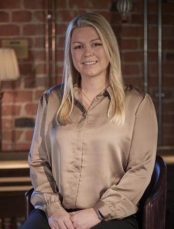 Paulina Sjölin, Mäklare Svensk Fastighetsförmedling