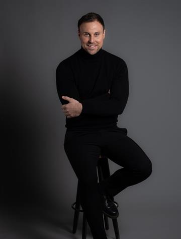 Kasper Isgren, Mäklare Svensk Fastighetsförmedling