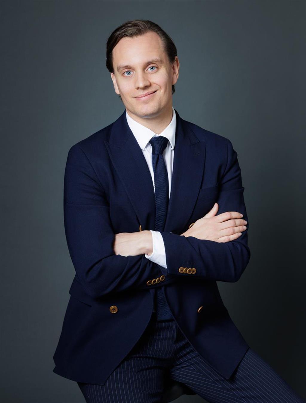 Victor Helgesson, Mäklare Svensk Fastighetsförmedling