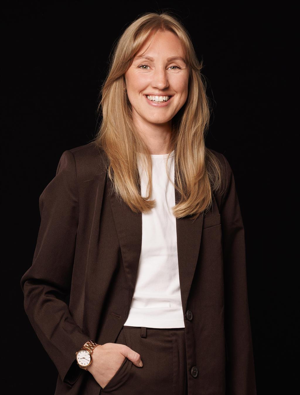 Julia Brotö, Mäklare Svensk Fastighetsförmedling