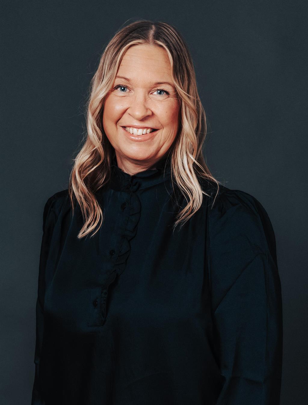 Cecilia Revellé, Mäklare Svensk Fastighetsförmedling