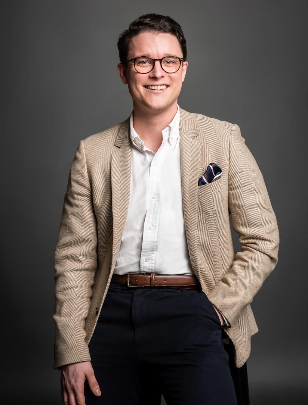 Olle Bergsten, Mäklare Svensk Fastighetsförmedling