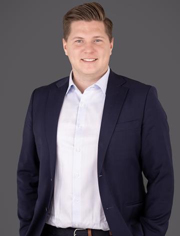 Kim Eriksson, Mäklare Svensk Fastighetsförmedling