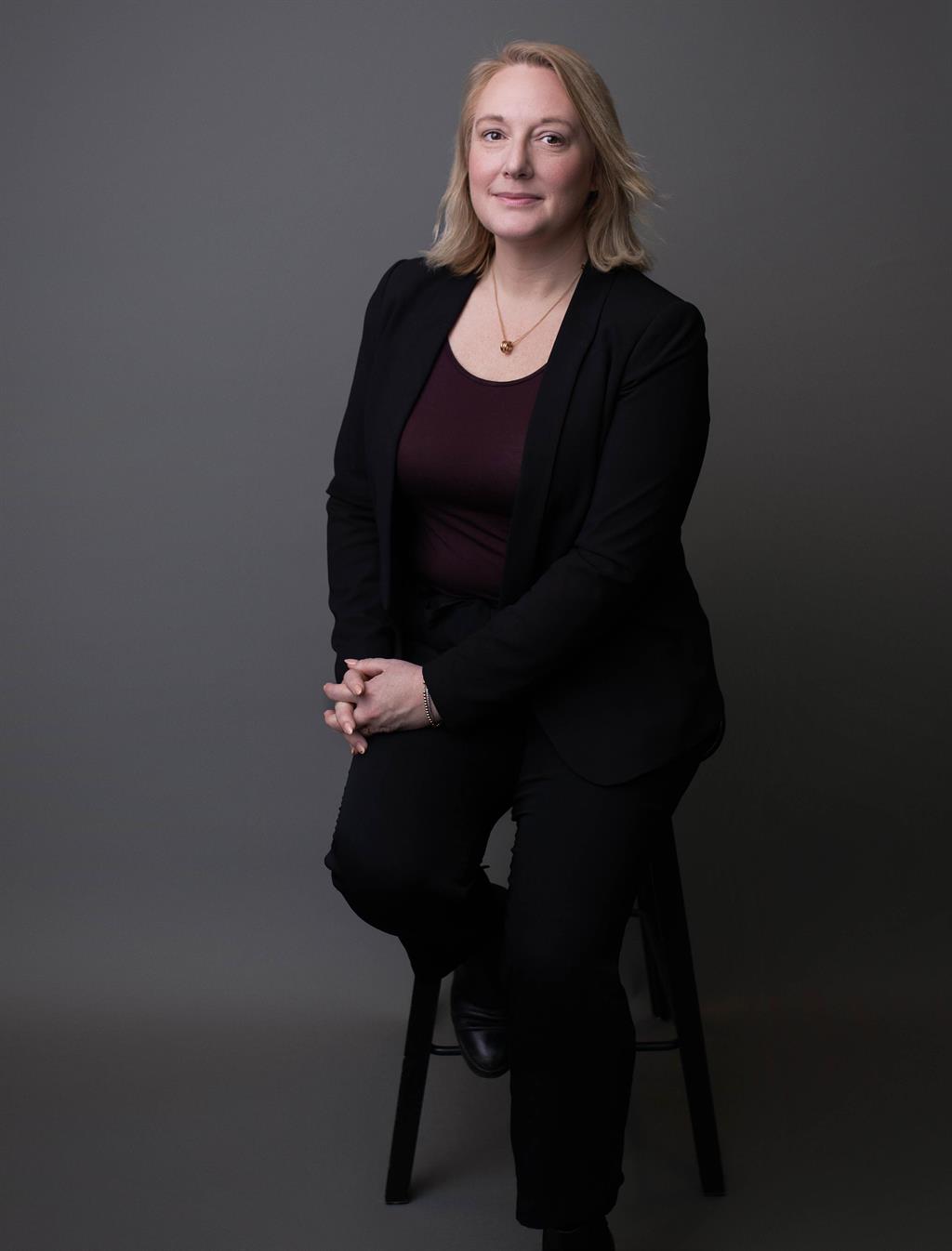 Annika Lindfors, Mäklare Svensk Fastighetsförmedling