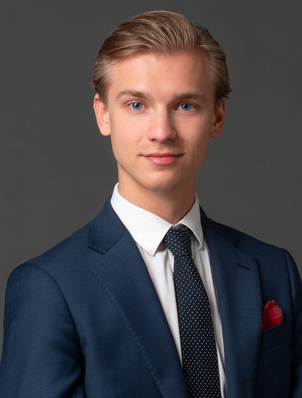 Isaac Ulvenå, Mäklare Svensk Fastighetsförmedling