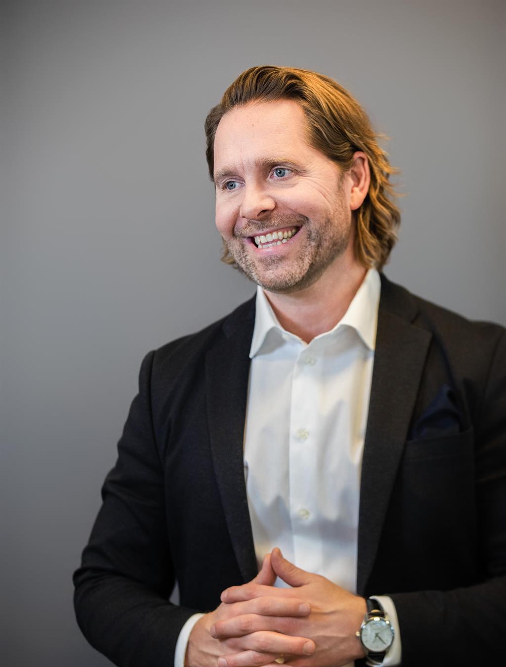 Henric Gustafsson, Mäklare Svensk Fastighetsförmedling