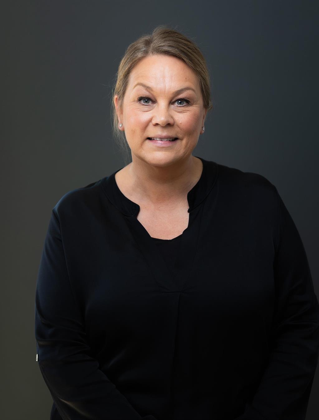 Sandra Klang Carling, Mäklare Svensk Fastighetsförmedling