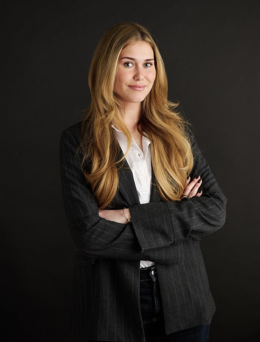 Fanny Lundström, Mäklare Svensk Fastighetsförmedling