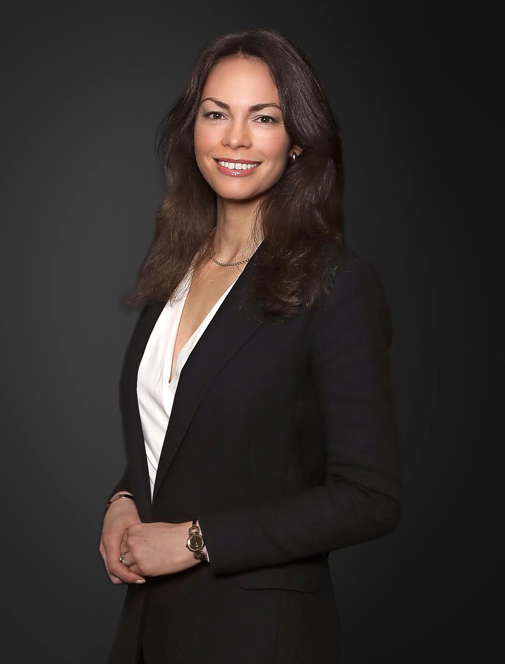 Hannah Alesand, Mäklare Svensk Fastighetsförmedling