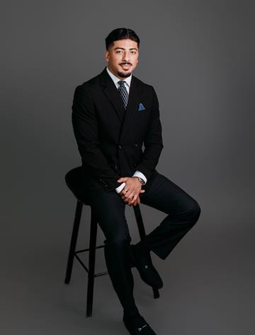 Amir Makeie, Mäklare Svensk Fastighetsförmedling