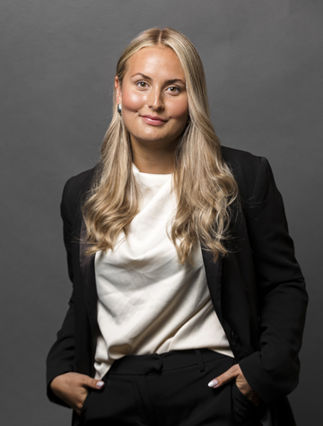 Sanna Hjalmarsson, Mäklare Svensk Fastighetsförmedling