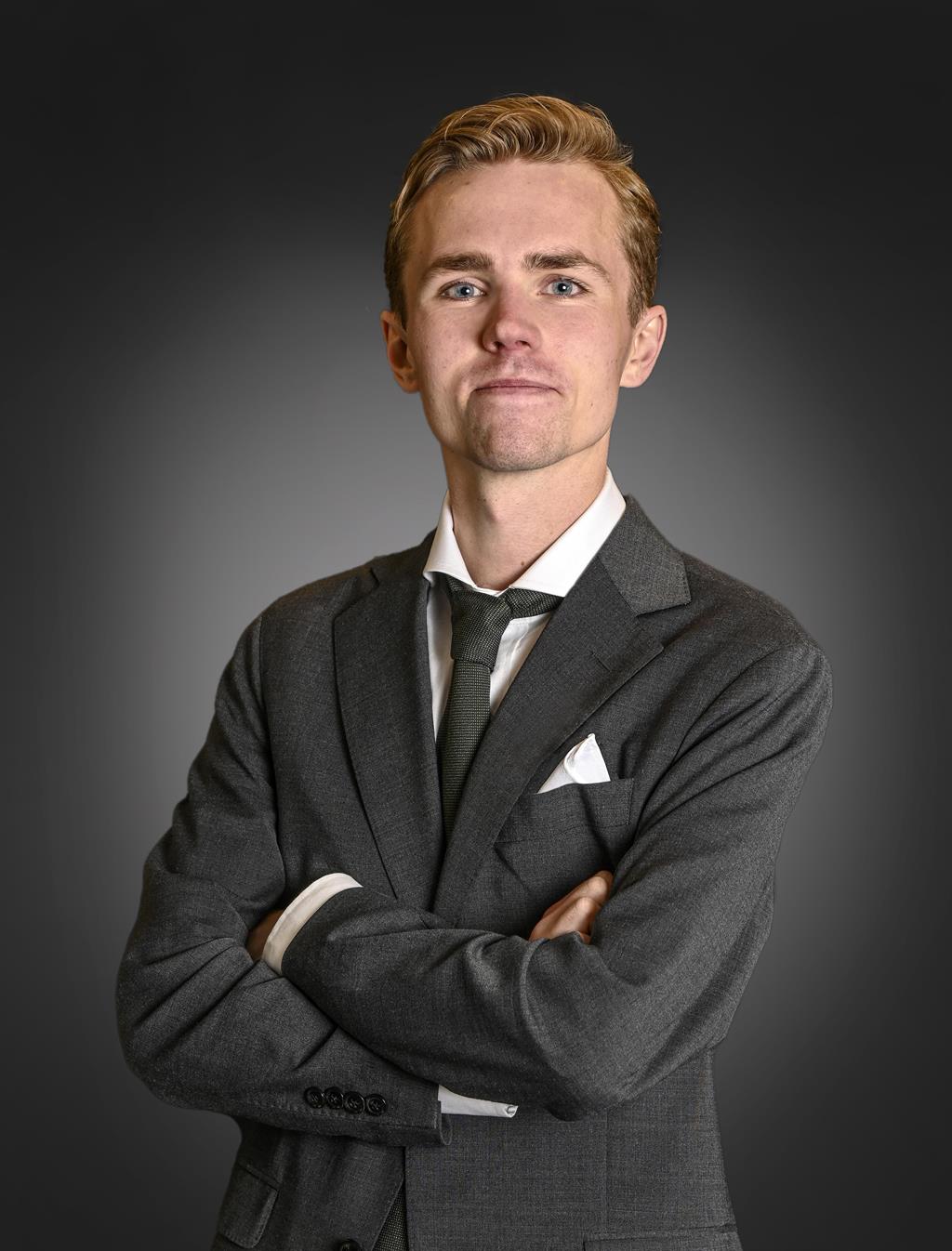 Noah Sjögren, Mäklare Svensk Fastighetsförmedling