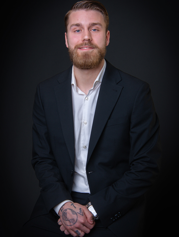 Christoffer Pettersson, Mäklare Svensk Fastighetsförmedling