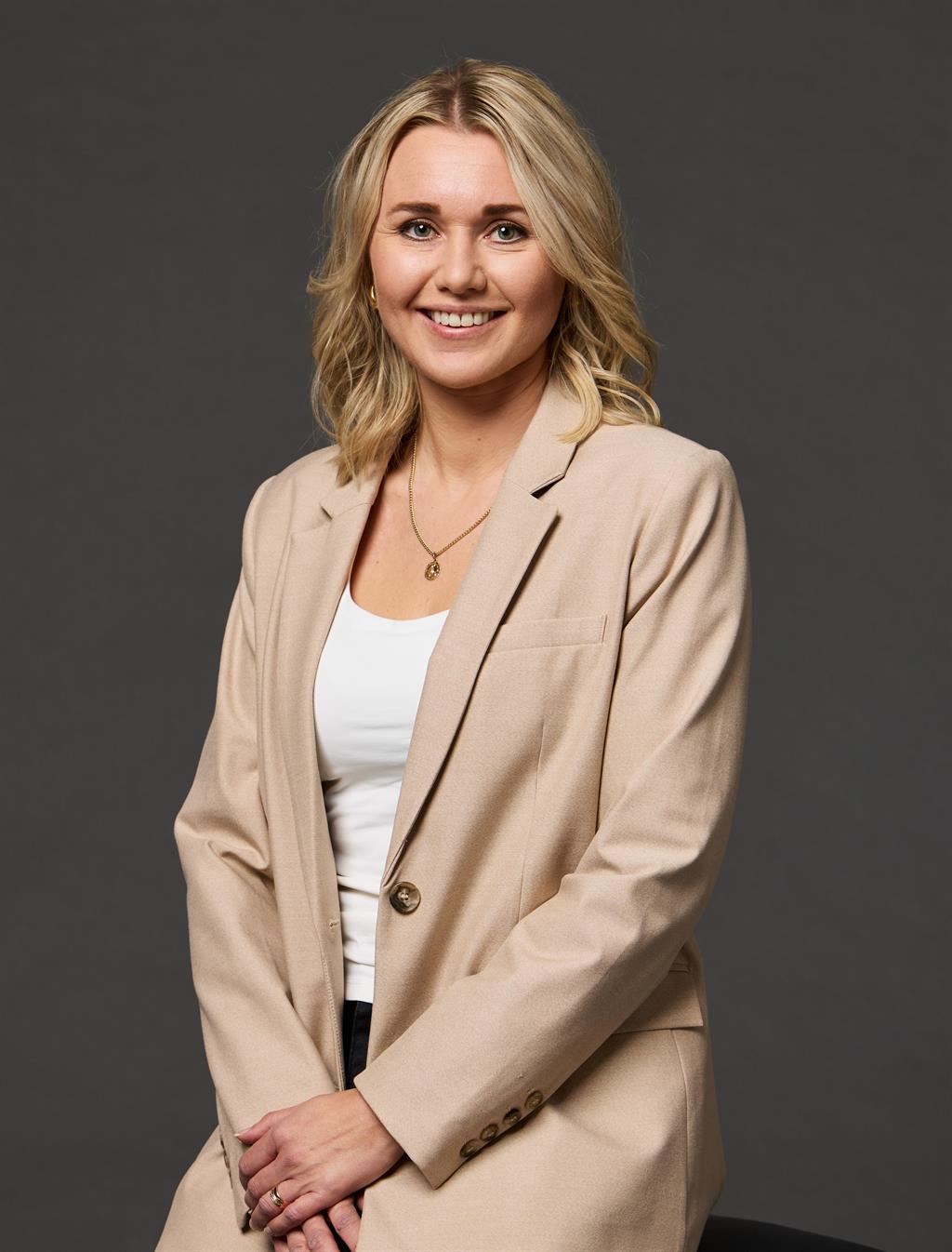 Martina Sveibert, Mäklare Svensk Fastighetsförmedling