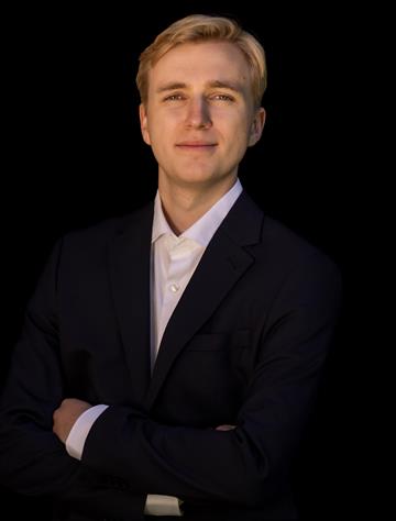 William Veres, Mäklare Svensk Fastighetsförmedling
