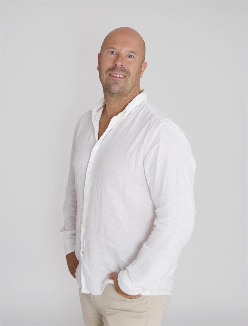 Fredrik Pettersson, Mäklare Svensk Fastighetsförmedling