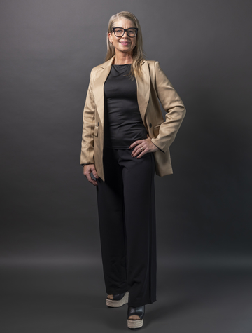 Lina Land, Mäklare Svensk Fastighetsförmedling