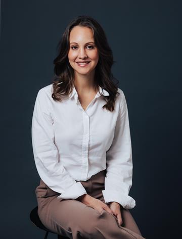 Emma Veesmaa, Mäklare Svensk Fastighetsförmedling