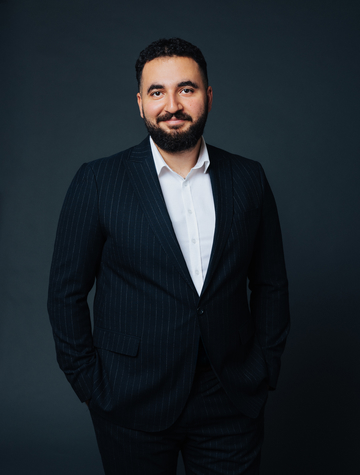 Redir Ali, Mäklare Svensk Fastighetsförmedling