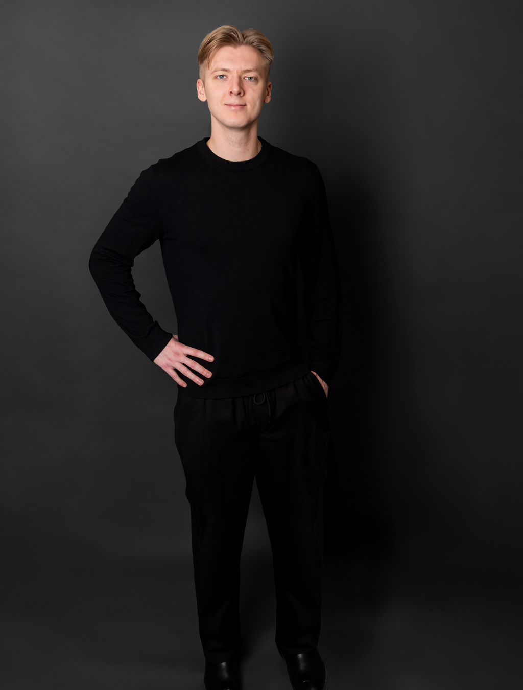 Gustav Petre Olsson, Mäklare Svensk Fastighetsförmedling