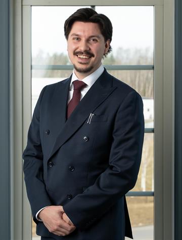 Benjamin Holm, Mäklare Svensk Fastighetsförmedling