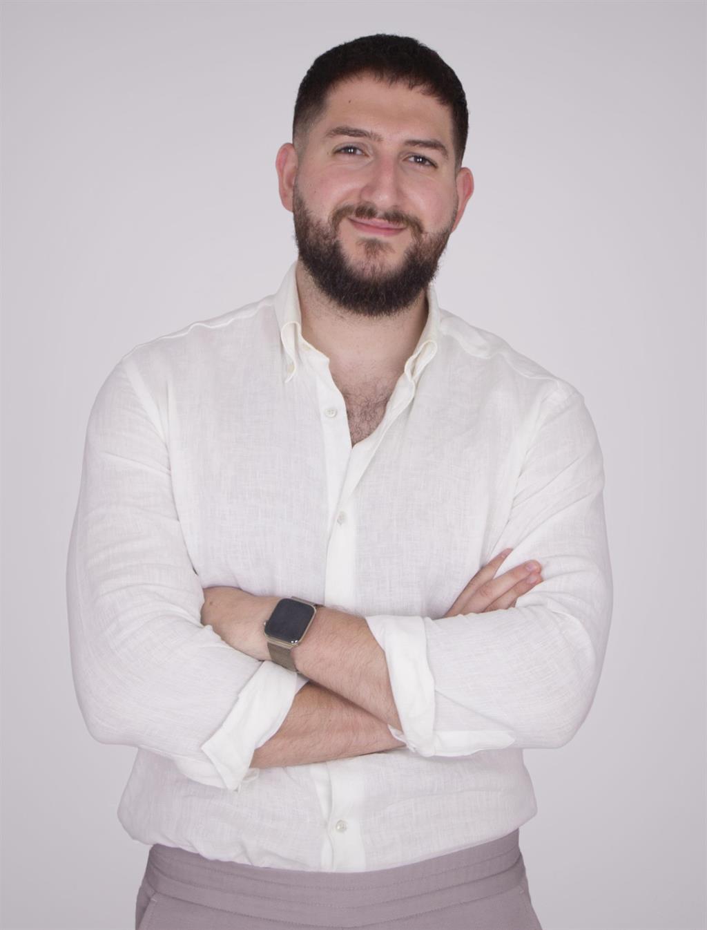 Frank Kassabian, Mäklare Svensk Fastighetsförmedling
