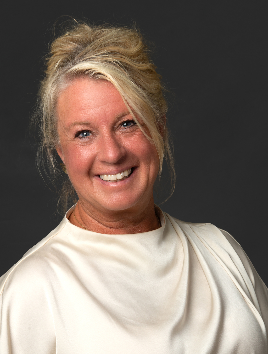 Anna Göthéus, Mäklare Svensk Fastighetsförmedling
